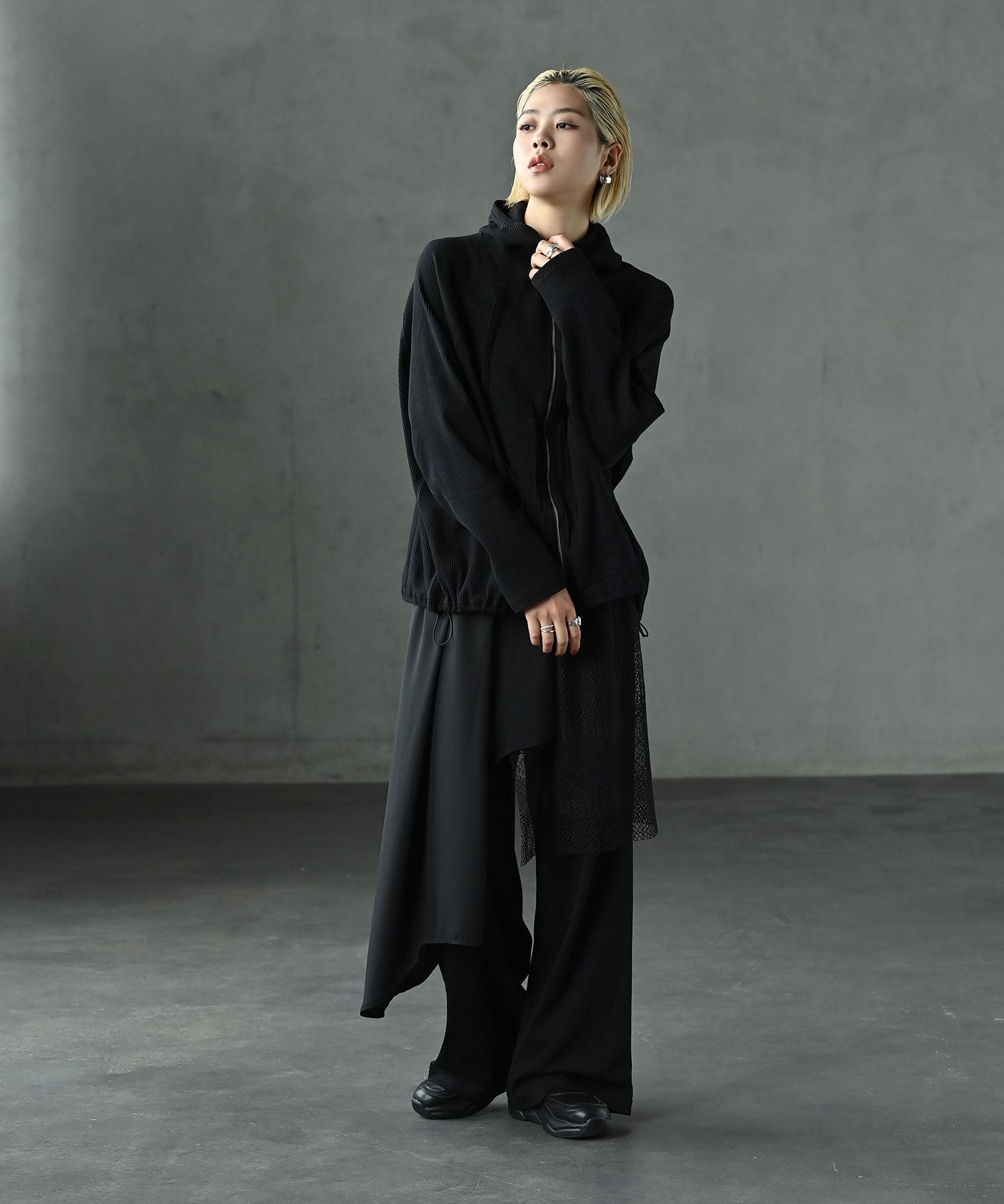 アシンメトリーレイヤードパンツ – funda mine