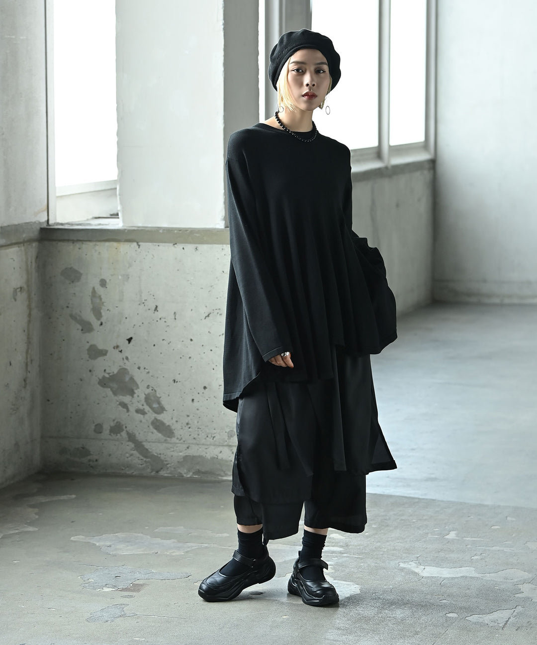 アシンメトリーニットプルオーバー