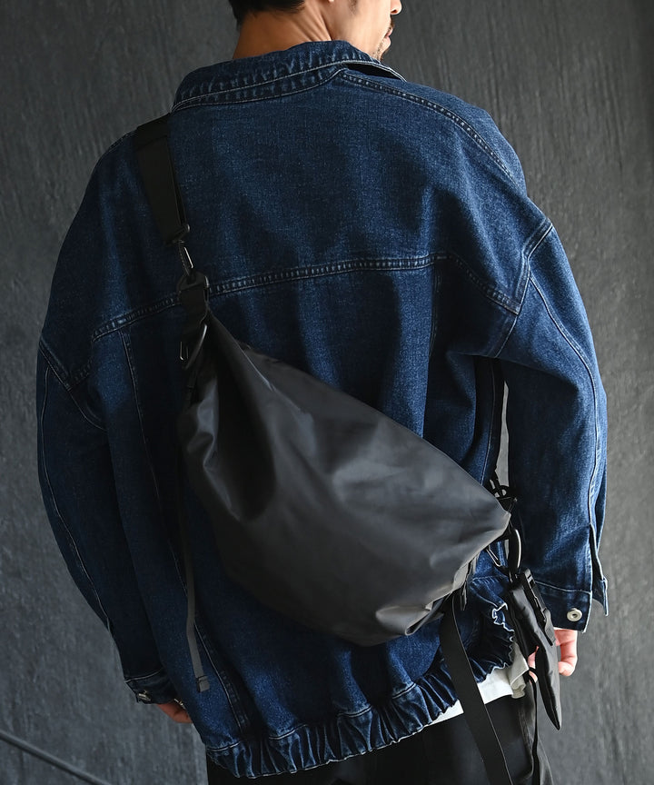 UNISEX ナイロンバッグ