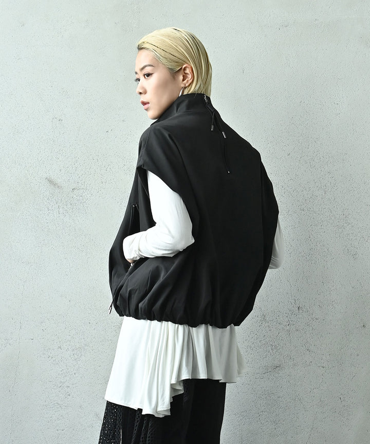 スタンドカラーベスト