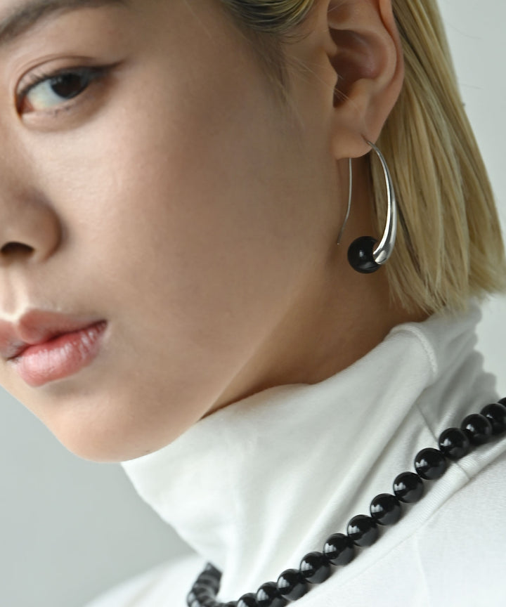 ブラックストーンフックピアス