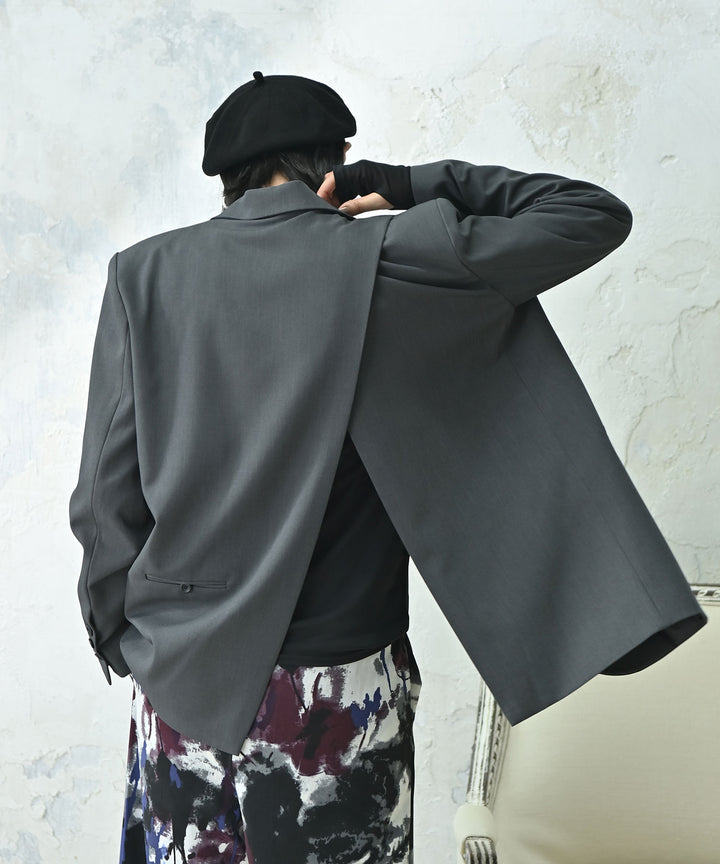 バックスリットジャケット