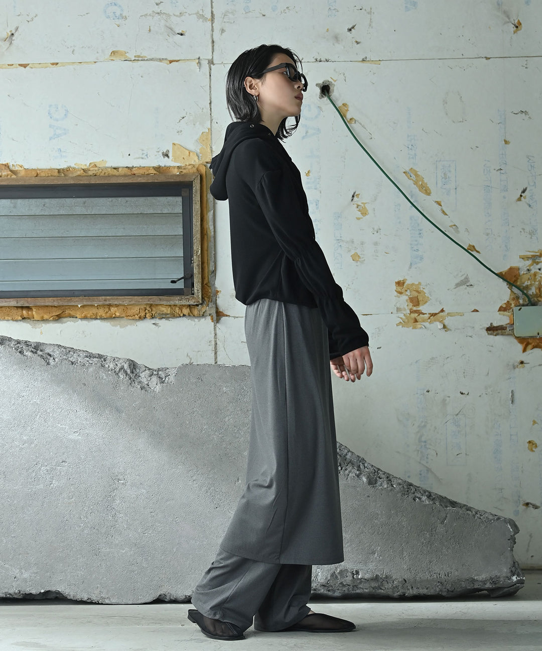 シャーリングスナップボタンフーディー