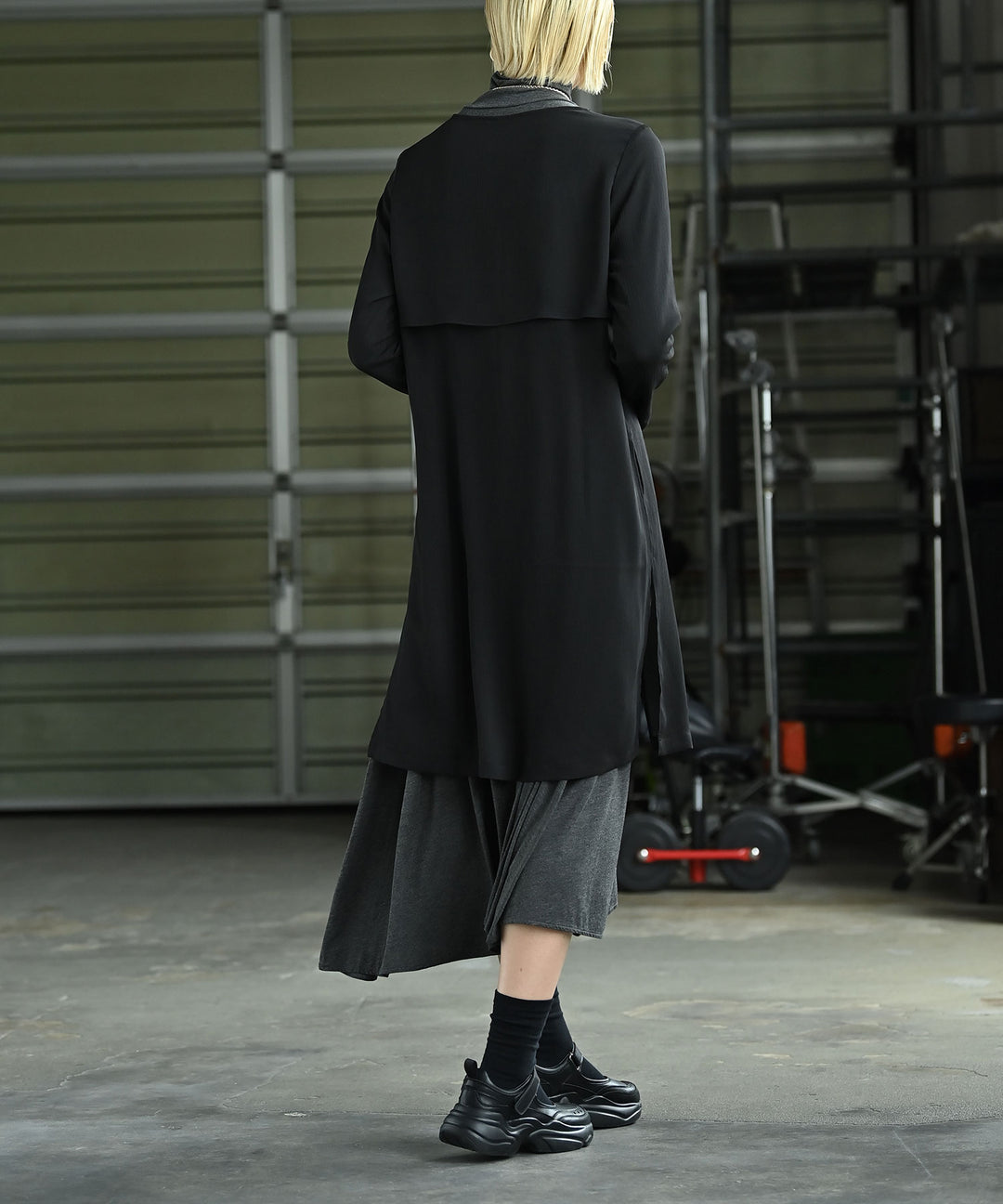 カーブレイヤーブラウス