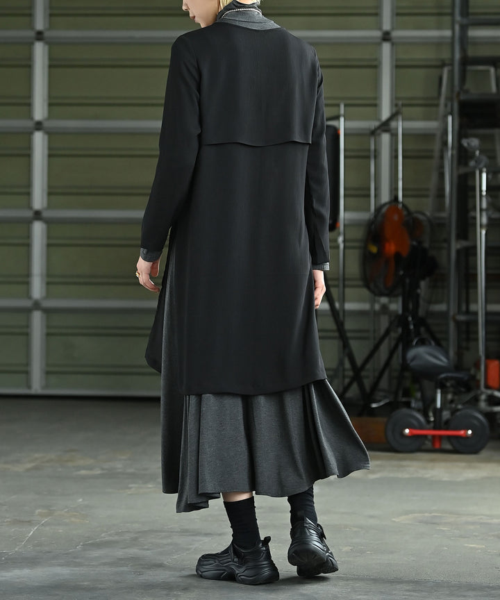 カーブレイヤーブラウス