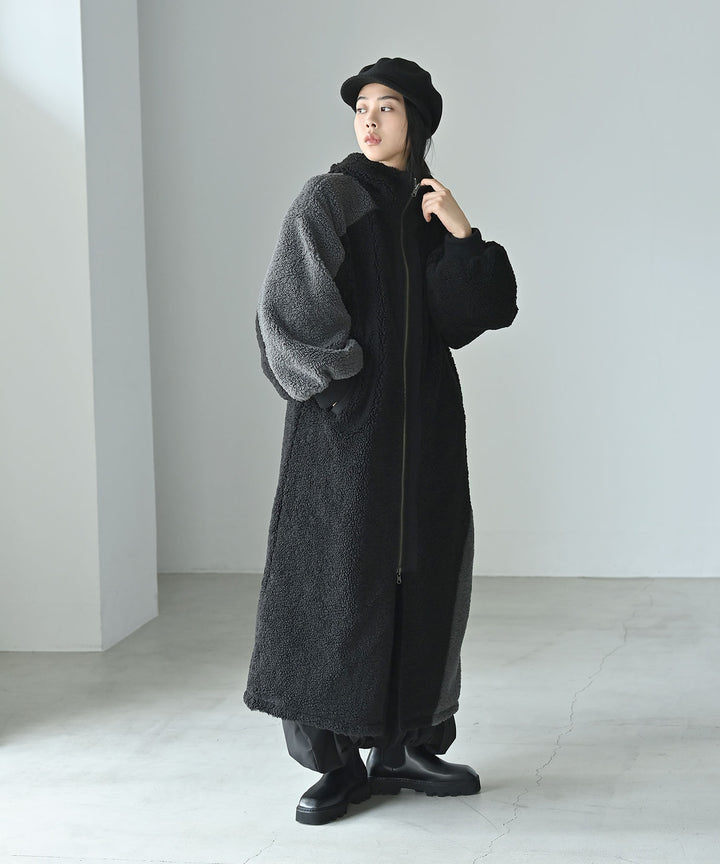 リバーシブルボアロングコート