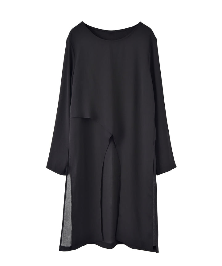 カーブレイヤーブラウス