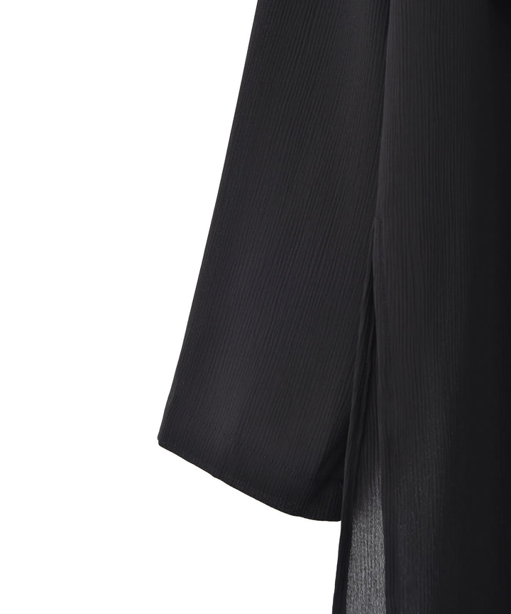 カーブレイヤーブラウス