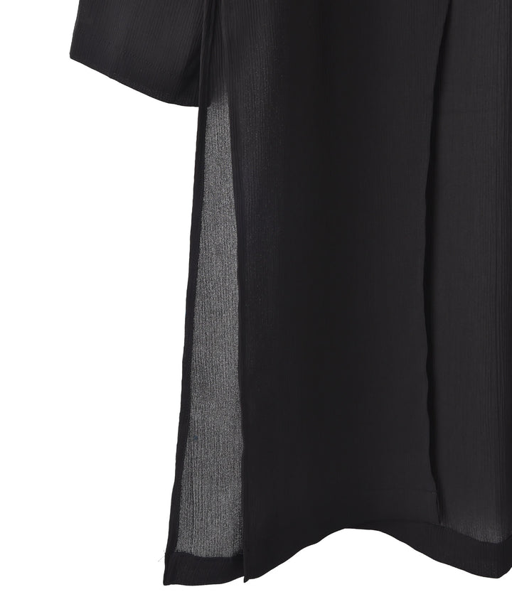 カーブレイヤーブラウス