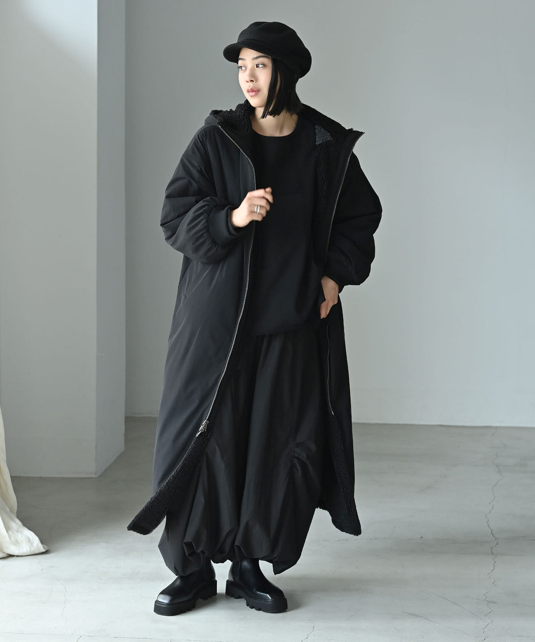 リバーシブルボアロングコート