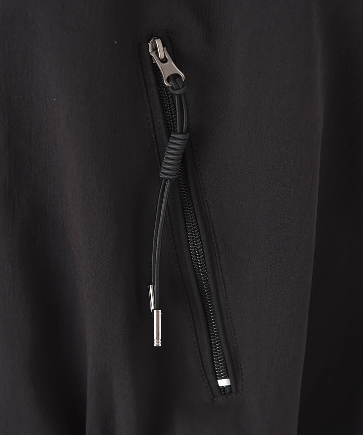 スタンドカラーベスト