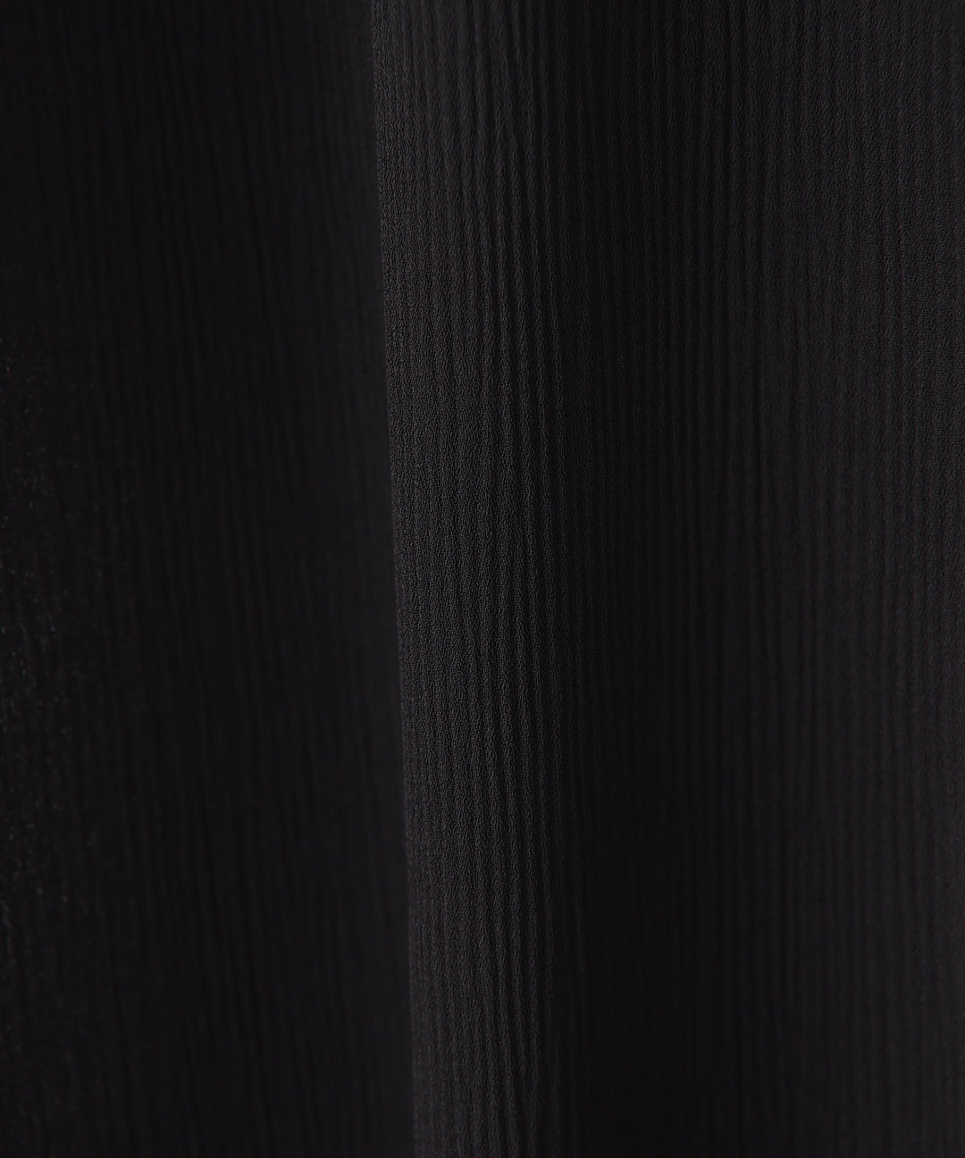 カーブレイヤーブラウス