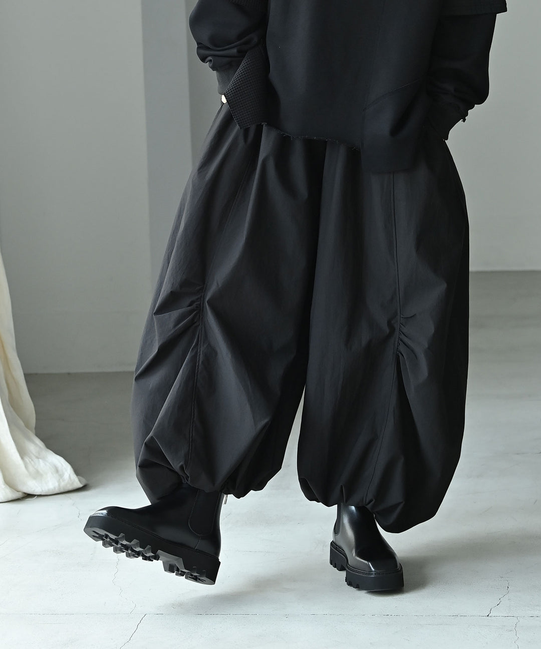 バルーンシャーリングスカートパンツ