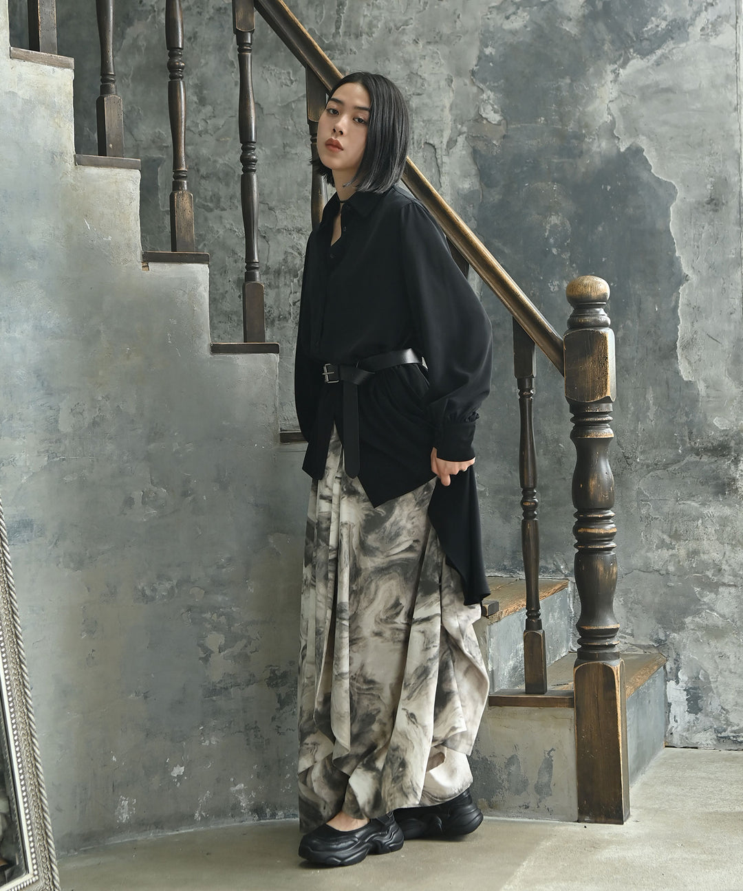 水彩柄フローイングスカートパンツ