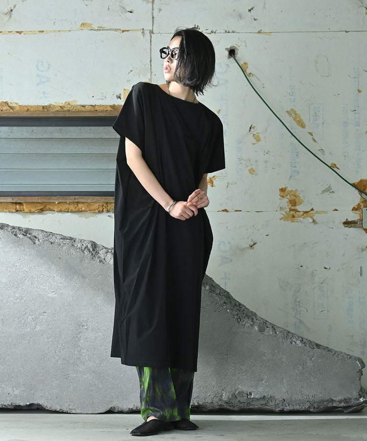 ペーパータッチリラックスパンツ