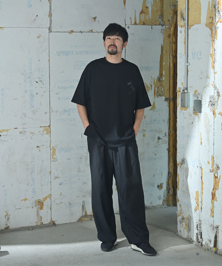 UNISEX コンセプトTシャツ