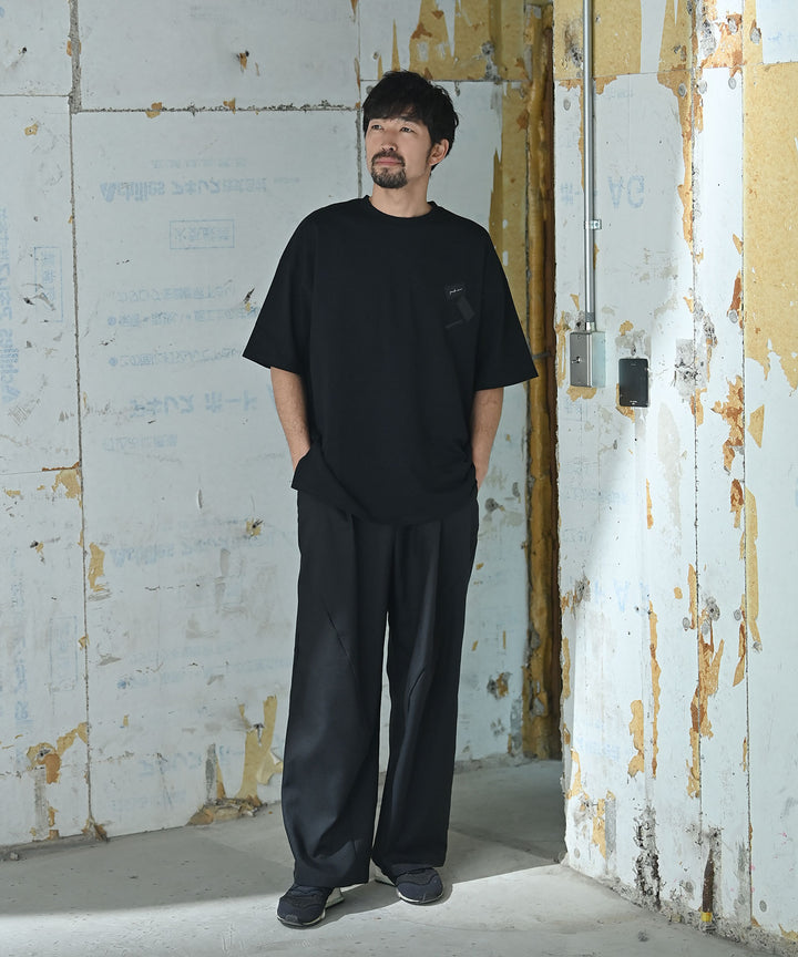 UNISEX コンセプトTシャツ