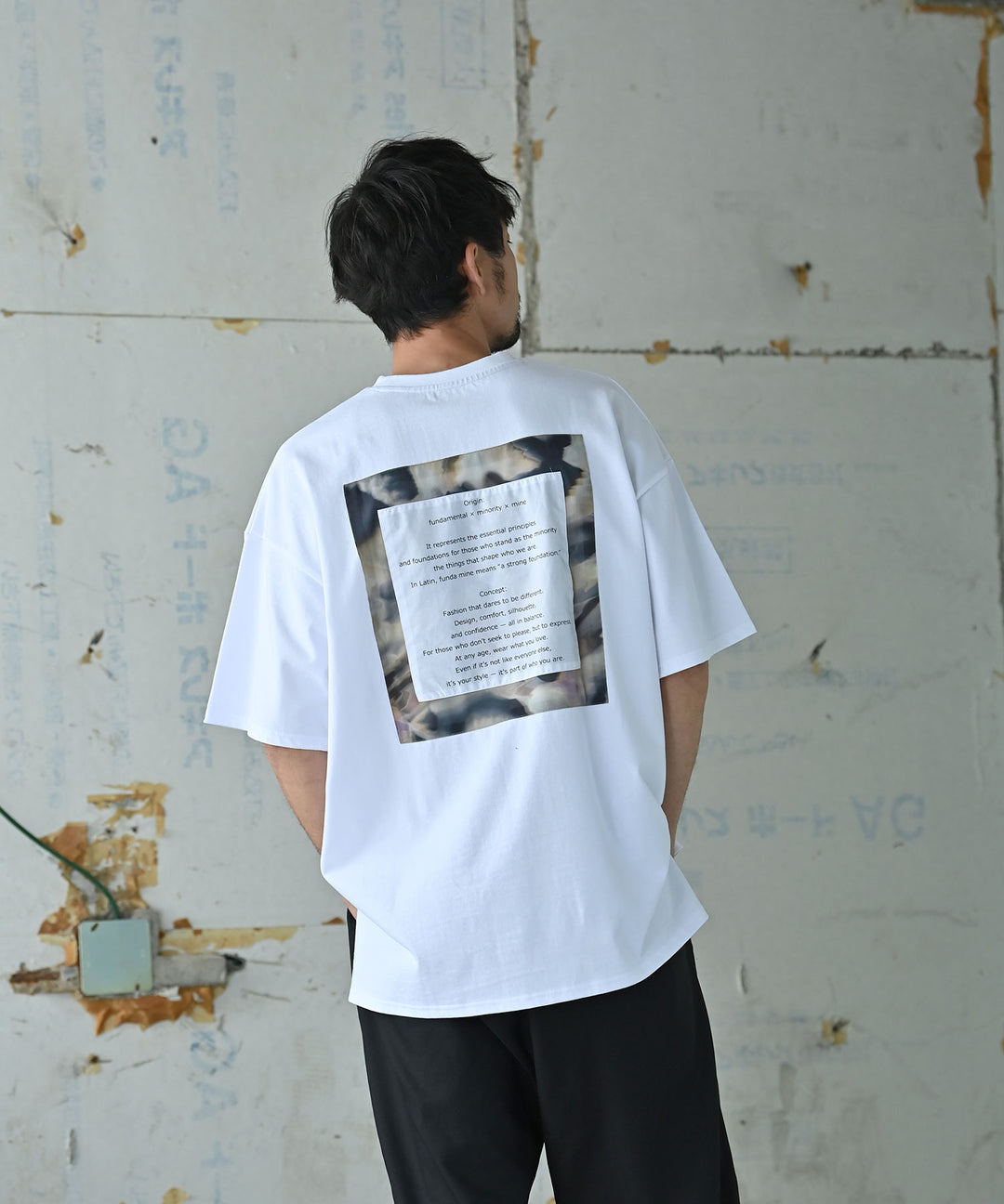 UNISEX コンセプトTシャツ