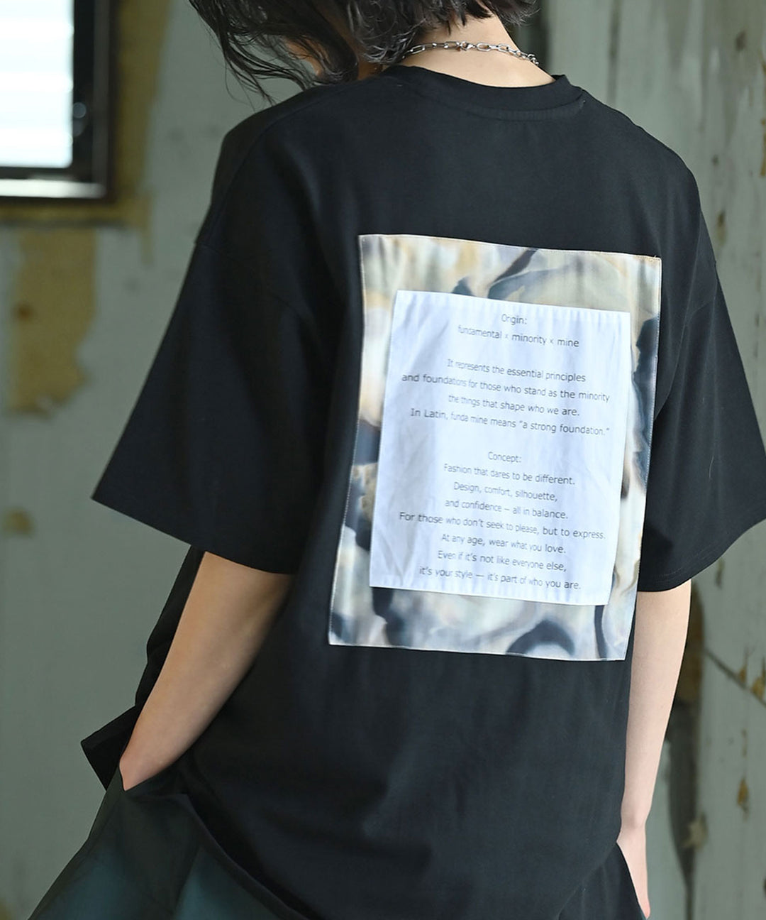 UNISEX コンセプトTシャツ