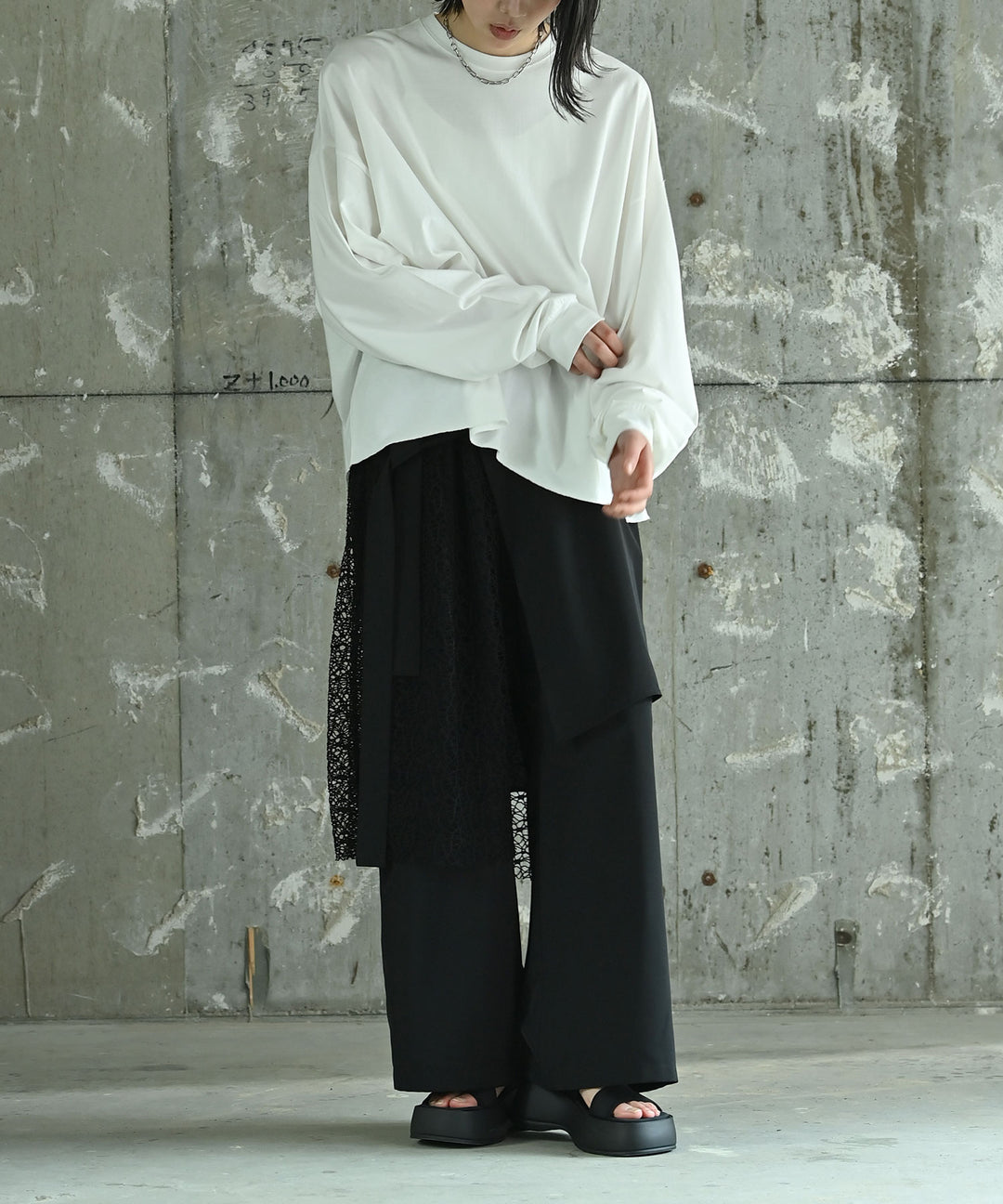 フラグメントレイヤースラックス