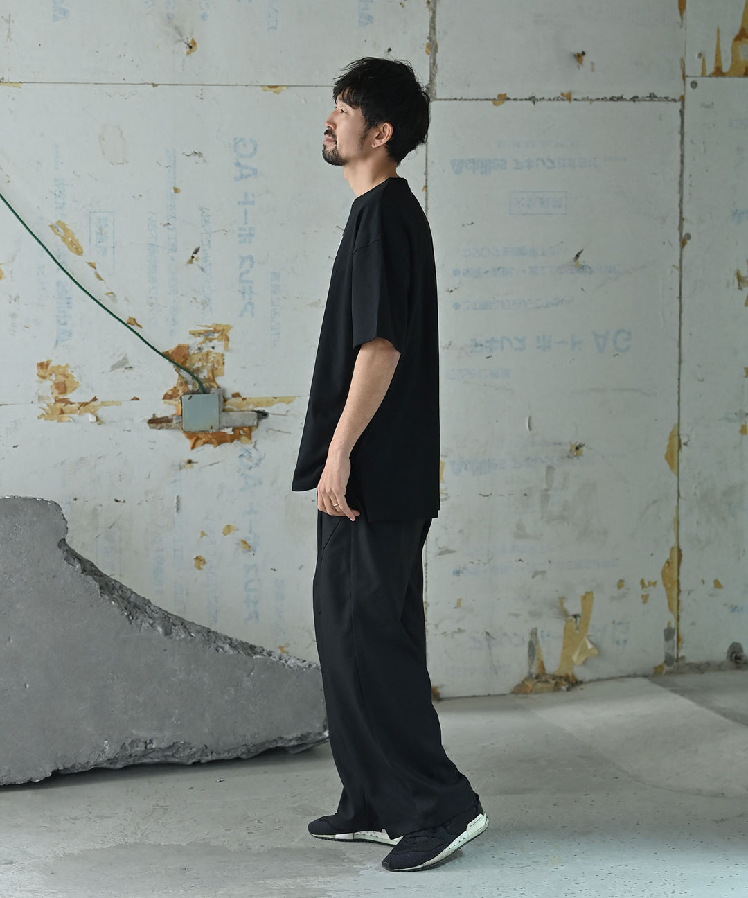 アンフィニッシュドTシャツ