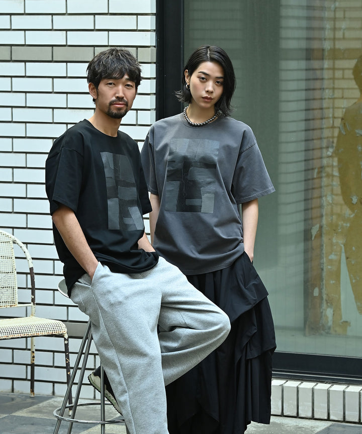 UNISEX メモリートレースTシャツ