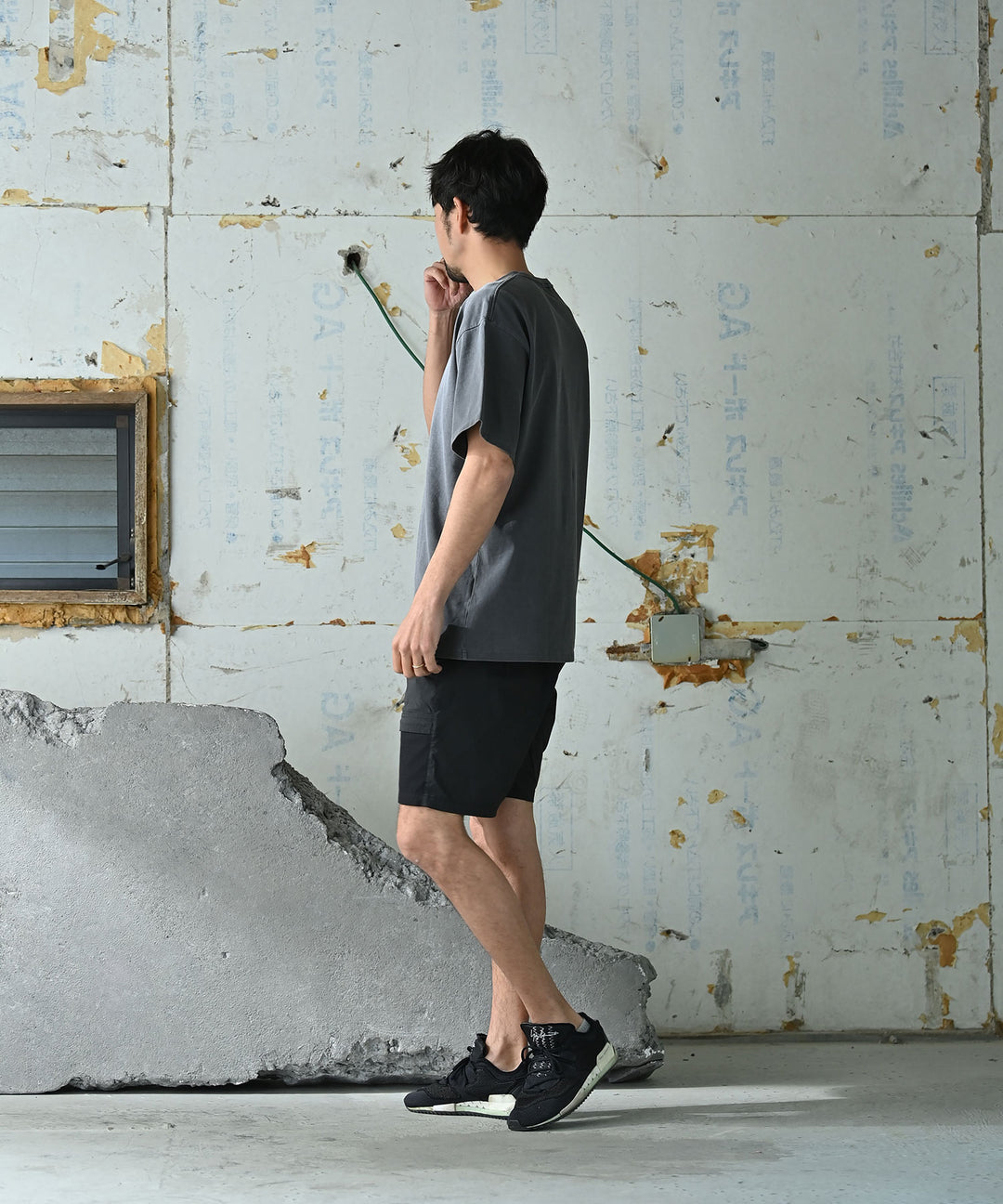 UNISEX メモリートレースTシャツ