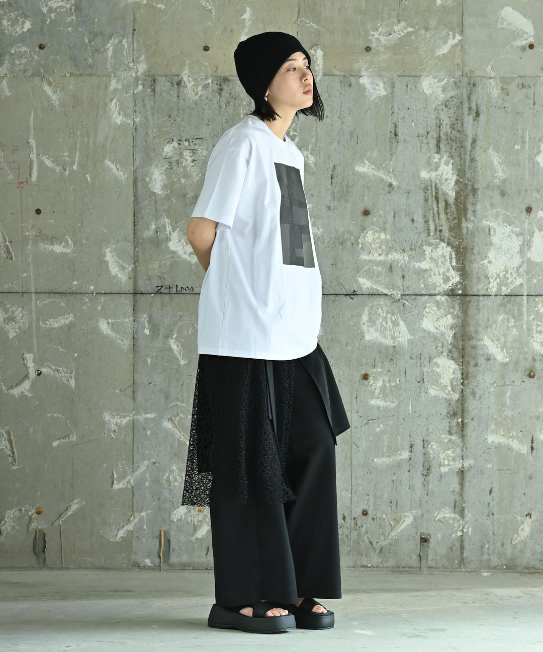 UNISEX メモリートレースTシャツ