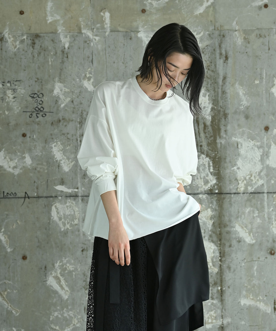 ルーズフィットトップス