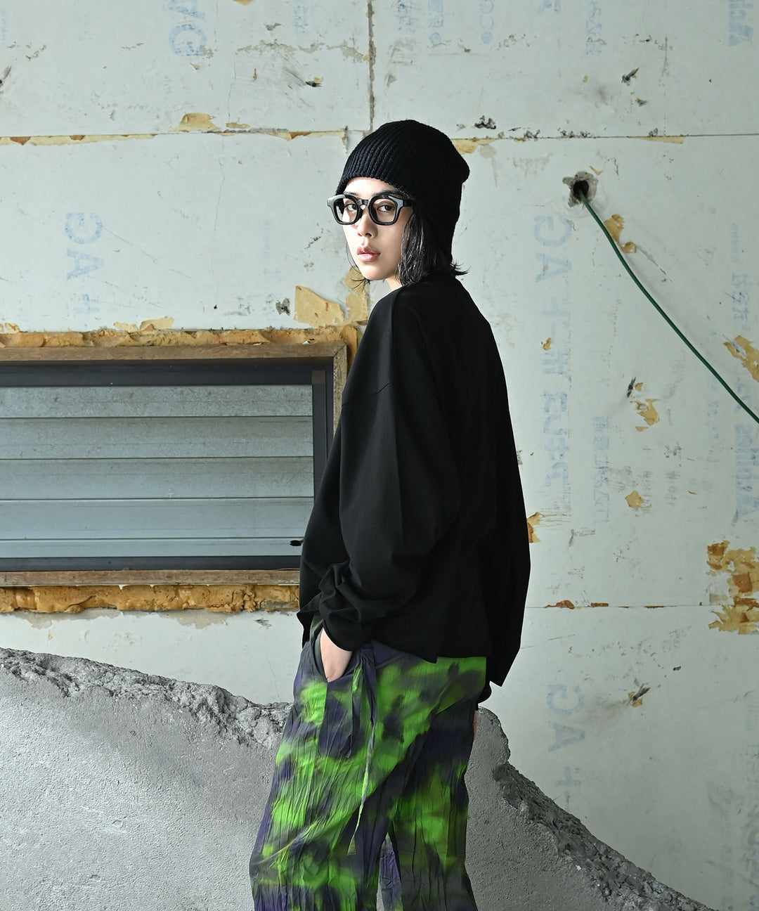 ルーズフィットトップス