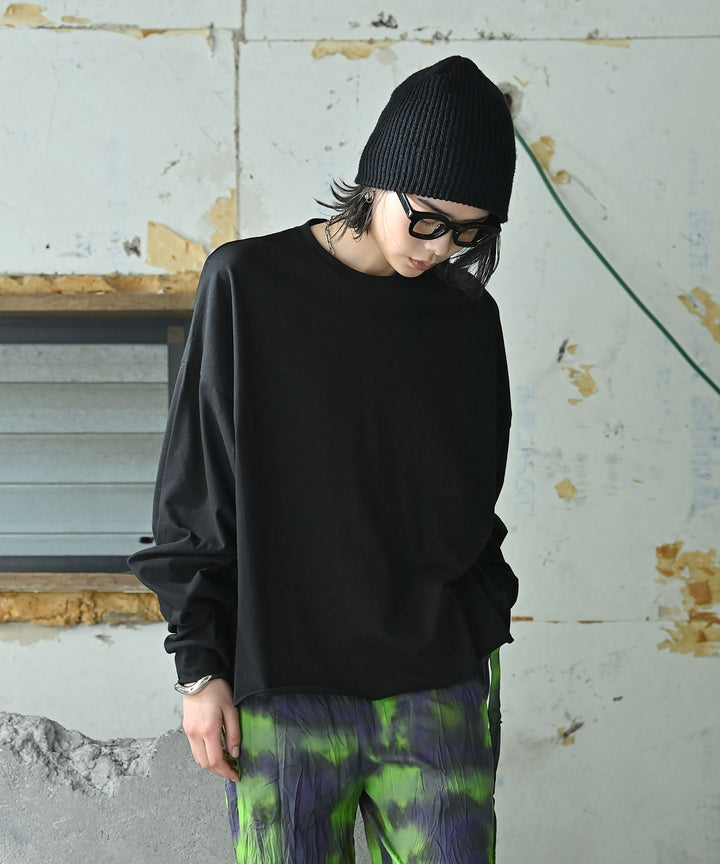 ルーズフィットトップス