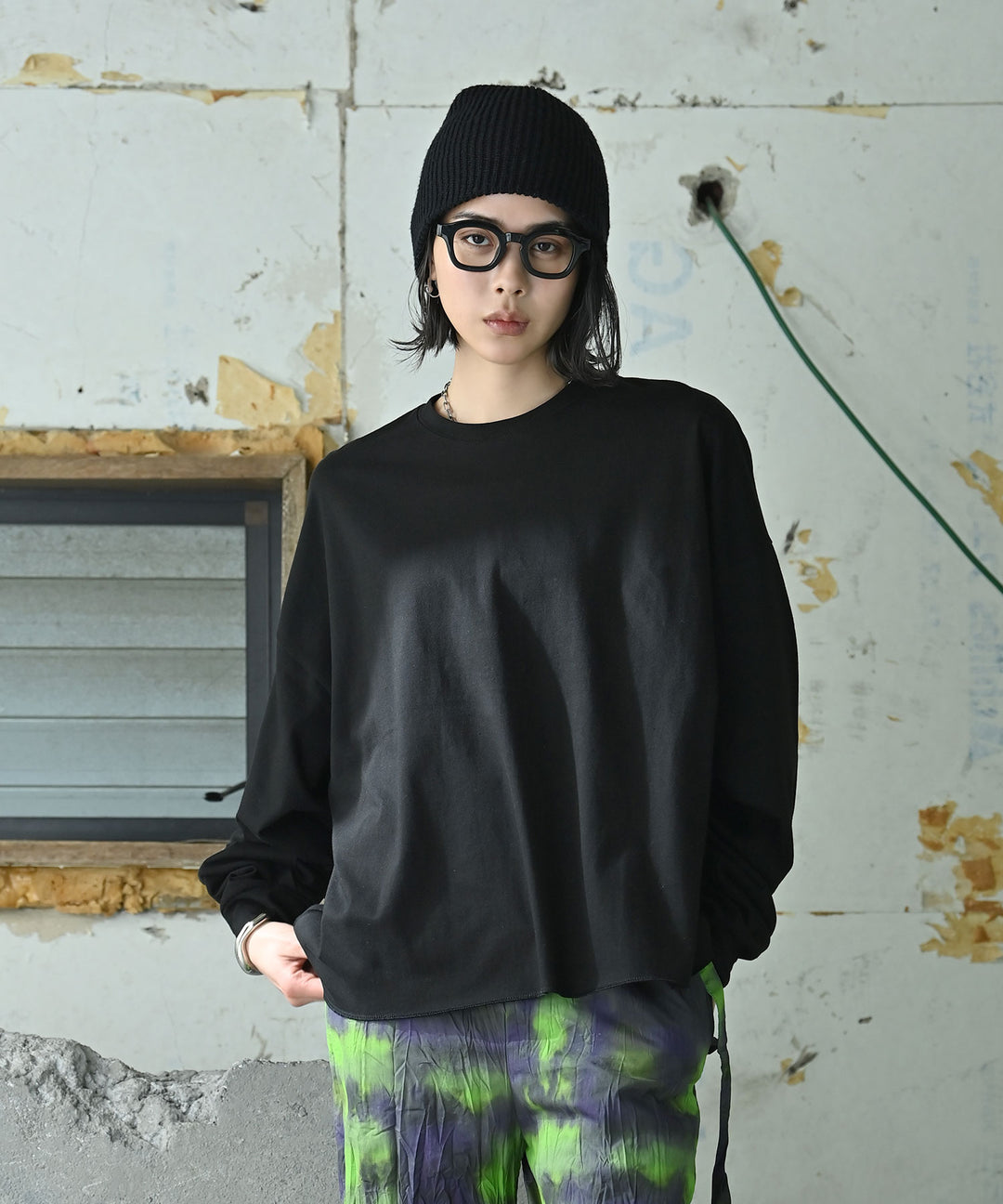 ルーズフィットトップス