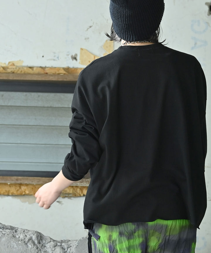 ルーズフィットトップス