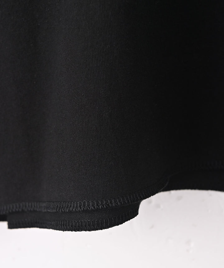 ルーズフィットトップス