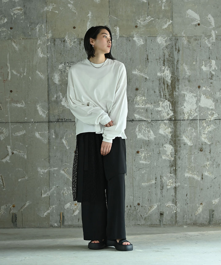 ルーズフィットトップス