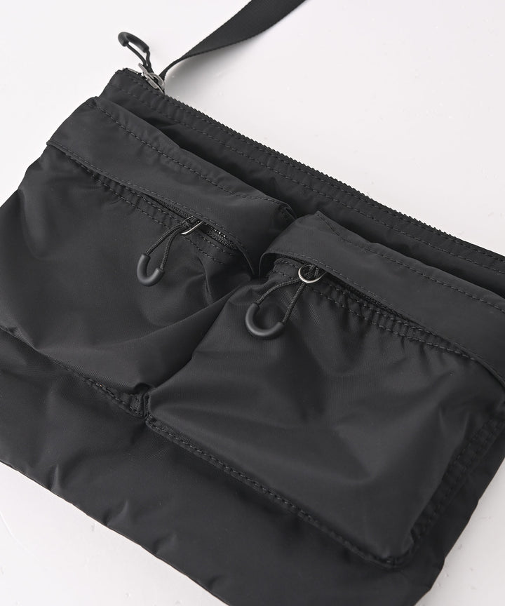 UNISEX スポーティー軽量ショルダーバッグ