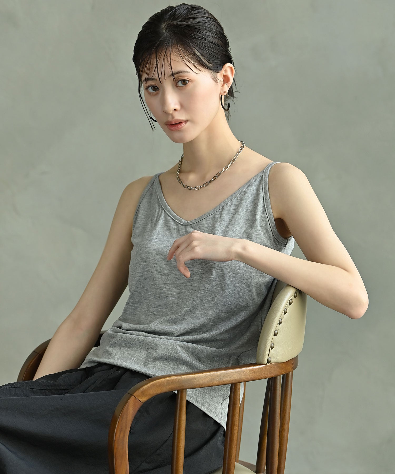 evameva vie キャミソール　新品未使用　グレー カップ付き]まるVネックキャミ – funda mine