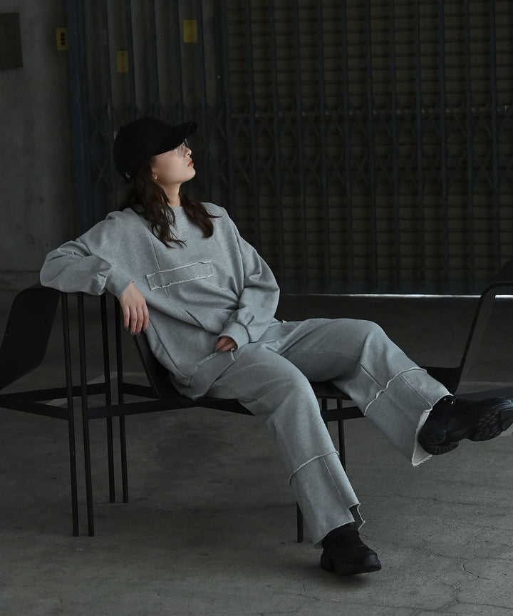 UNISEX　ポイントレザーロゴキャップ