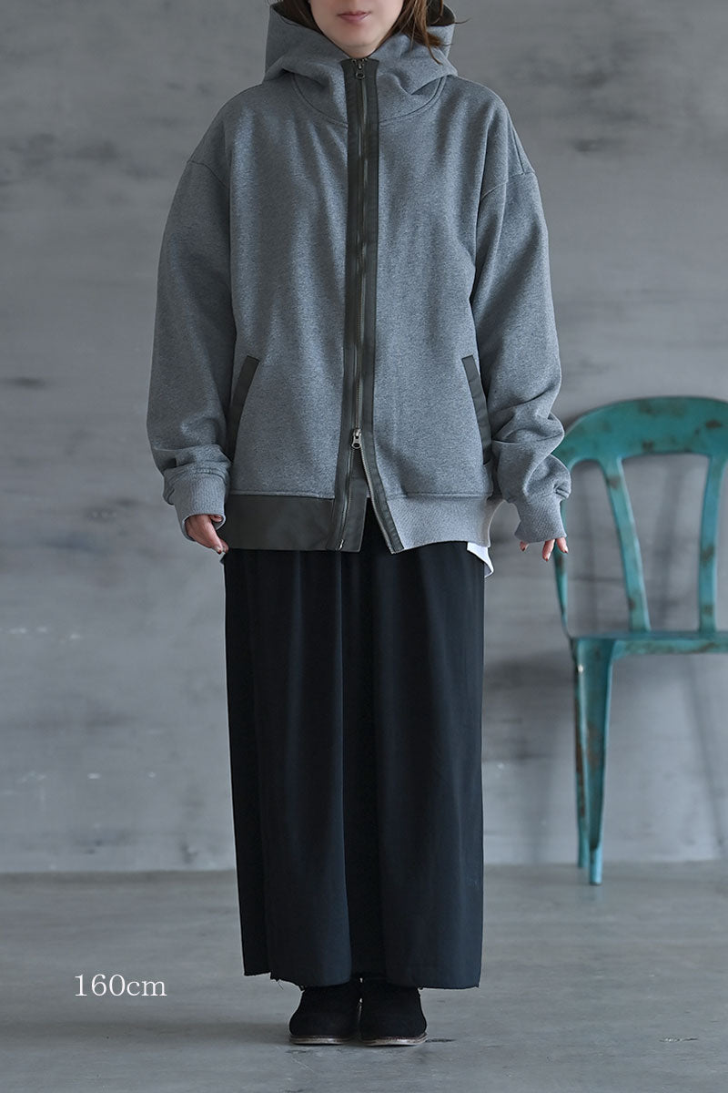 UNISEX スイッチングジップフーディー – funda mine