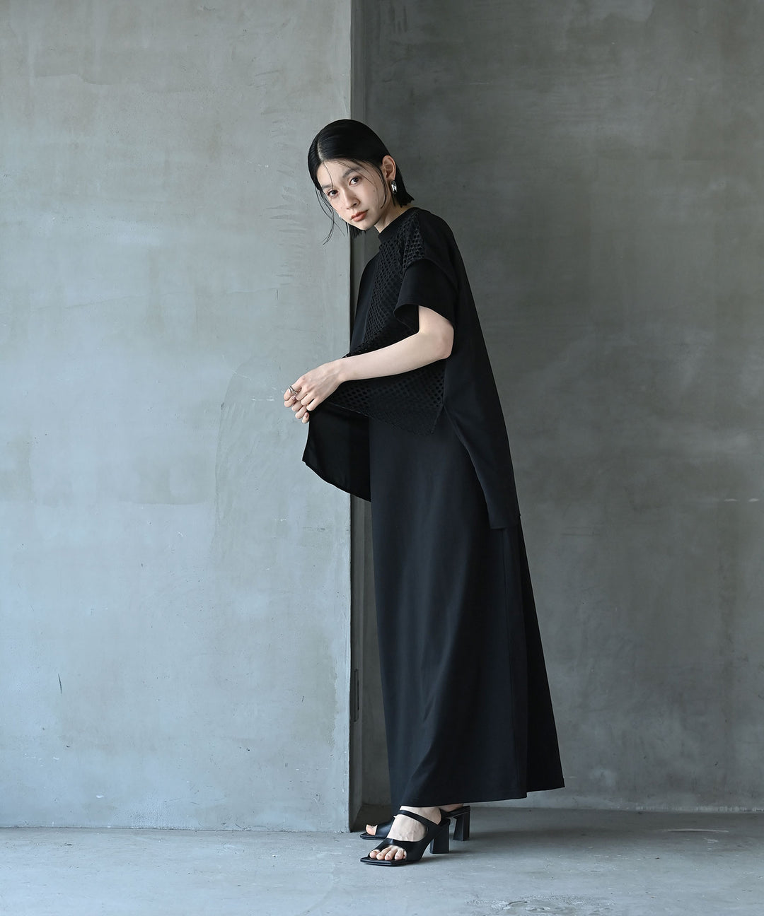 レイヤードメッシュTシャツワンピース