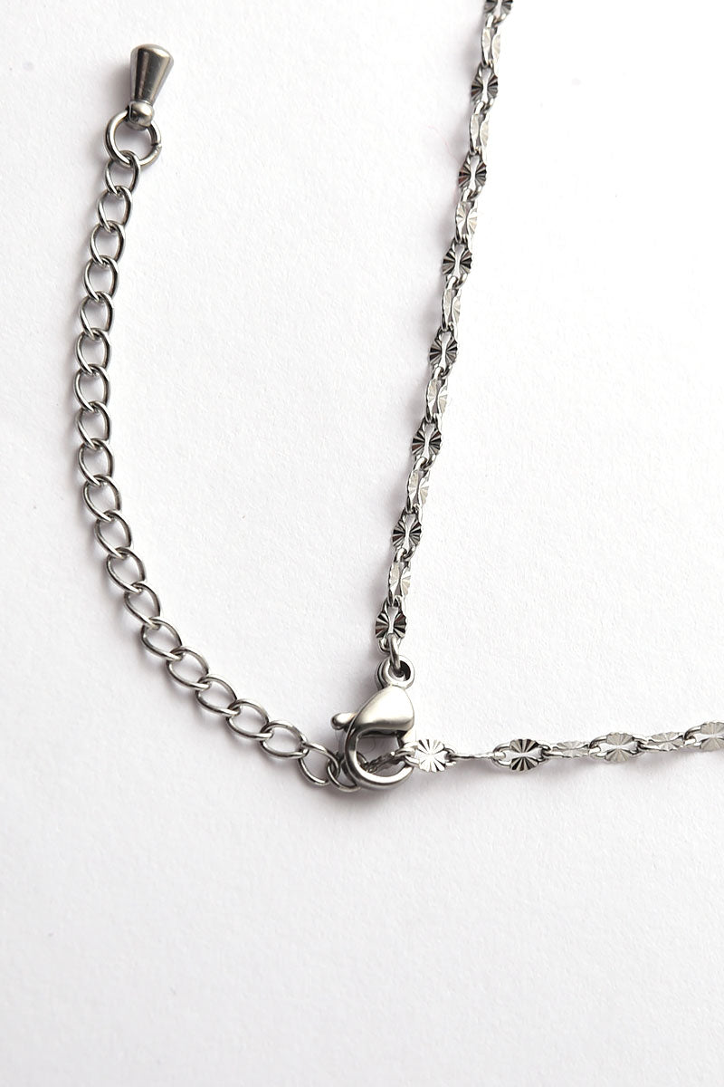 サージカルスタイリッシュY字ネックレス – funda mine